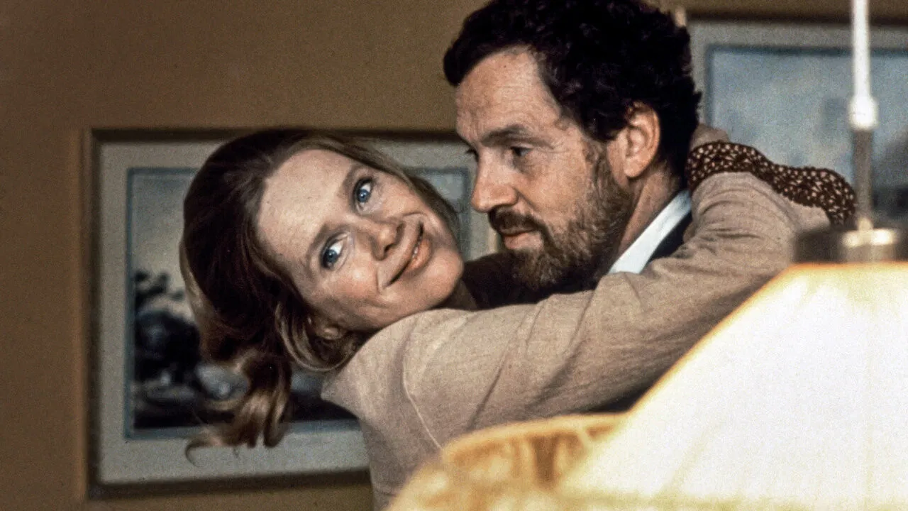 Banner da minisséries Cenas de um Casamento